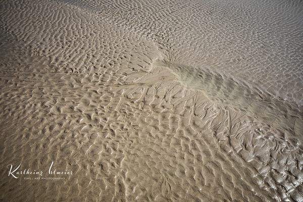 Al Hauta beach, sand structures