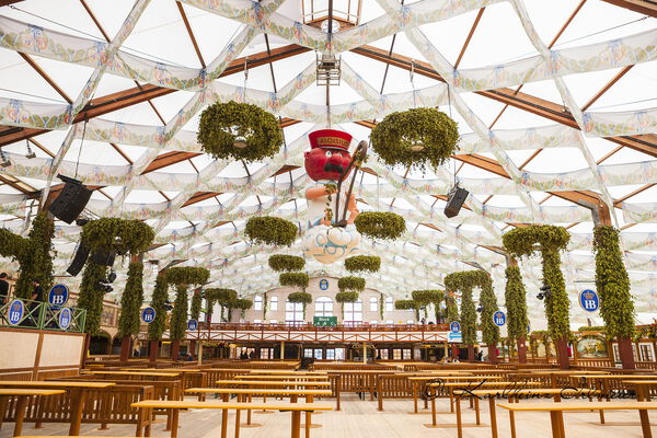 Hofbräu tent, Figure of "Dienstmann Aloisius" invented by Bavarian writer Ludwig Thoma, Munich - Oktoberfest