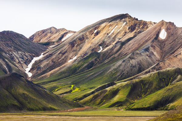 Colourful rhyolith mountains in Landmannalaugar, Fiallabak, Sudurland, southern Iceland