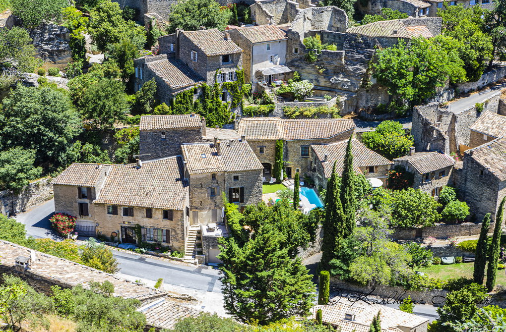 Gordes by the Vaucluse mountains