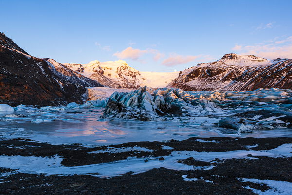 Svinafellsjökull in the evening light, Skaftafell national park, Sudurland, southern Iceland