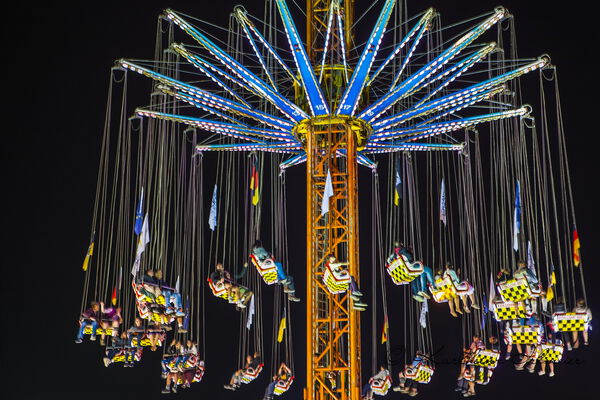 Jules Verne Tower ride,  Munich - Oktoberfest