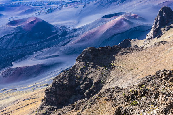 Volcanic crater landscape at Haleaka summit, Maui, Hawaii